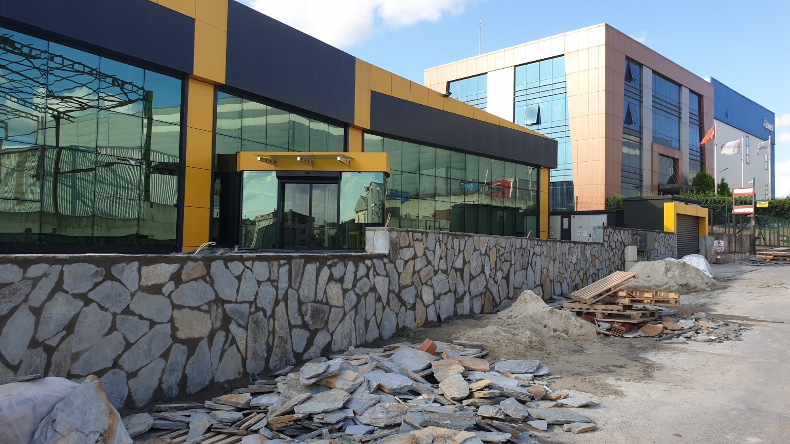 KAYRAK TAŞI DUVAR UYGULAMASI